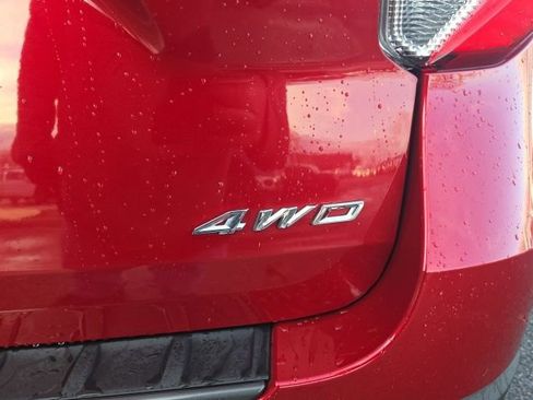 Used 2023 Ford Explorer XLT w/ Equipment Group 202A image 8