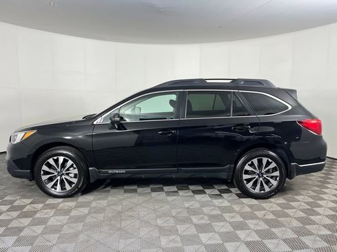 Used 2016 Subaru Outback 2.5i Limited image 9