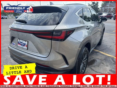 Used 2022 Lexus NX 250 FWD w/ Towing Package (2000 Lbs) image 8