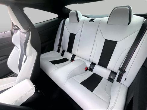 Used 2026 BMW M4 Competition w/ Executive Package RWD image 17