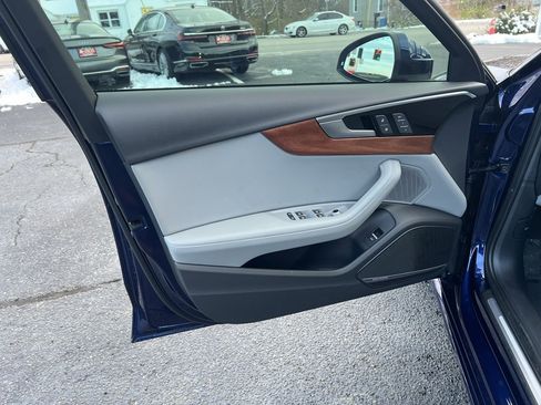 Used 2022 Audi A4 2.0T Premium Plus w/ Premium Plus Package image 11