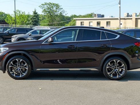 Used 2021 BMW X6 xDrive40i w/ Premium Package 2 AWD/4WD image 4