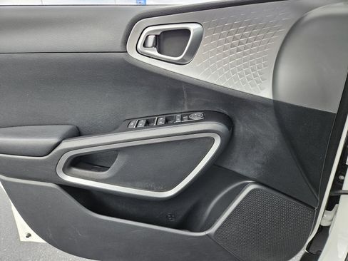 Used 2024 Kia Soul LX w/ Option Group 015 image 29