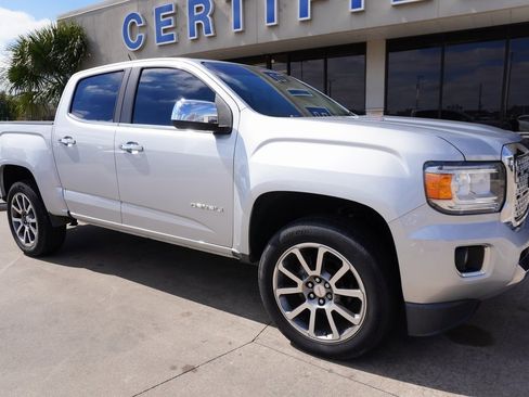 Used 2017 GMC Canyon Denali image 1