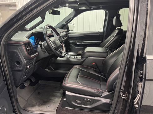 Used 2022 Ford Expedition Max Limited image 11