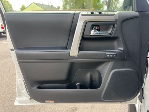 Used 2023 Toyota 4Runner Limited AWD/4WD image 9