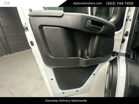 Used 2025 RAM ProMaster 2500 w/ Convenience Group image 20