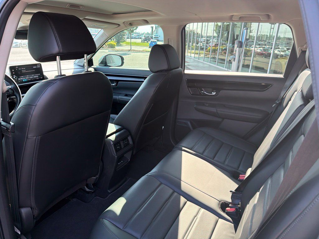 Used 2025 Honda CR-V EX-L image 26