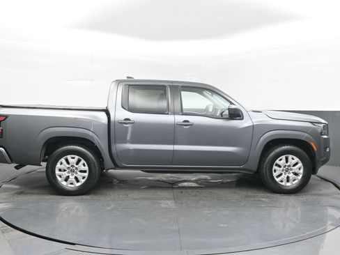 Used 2023 Nissan Frontier SV RWD image 8