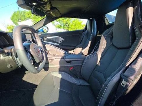 Used 2023 Chevrolet Corvette Stingray Preferred Conv w/ Z51 Performance Package RWD image 4