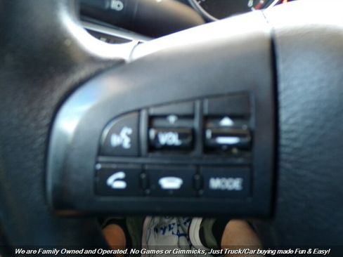Used 2011 MAZDA MAZDA3 i Touring FWD image 28