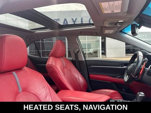 Used 2018 Toyota Camry XSE w/ Driver Assist Package FWD image 2