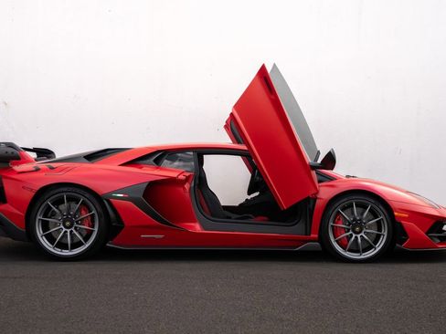 Used 2019 Lamborghini Aventador SVJ image 59
