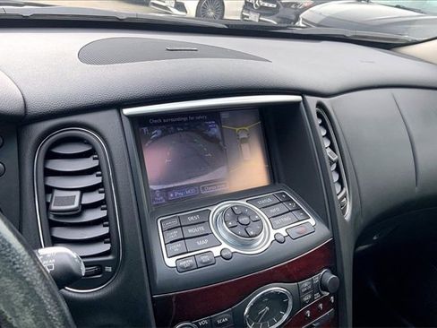 Used 2017 INFINITI QX50 AWD w/ Premium Plus Package image 23