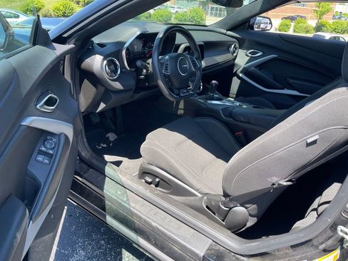 Used 2023 Chevrolet Camaro SS RWD image 5