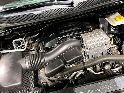 Used 2023 Jeep Wagoneer 4WD w/ Convenience Group I image 40