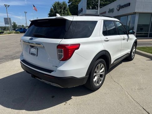 Used 2020 Ford Explorer XLT w/ Equipment Group 202A AWD/4WD image 6