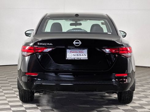 Used 2025 Nissan Sentra SV FWD image 4