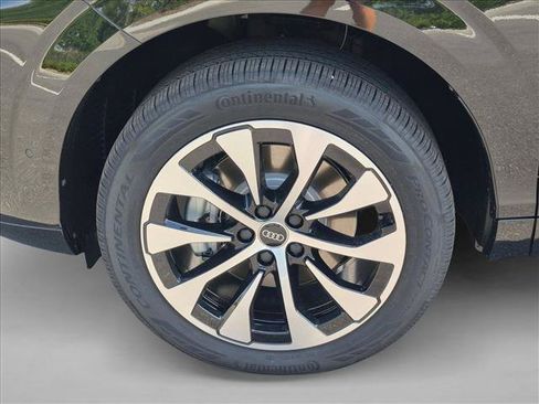 New 2026 Audi Q3 quattro 2.0T AWD/4WD image 9