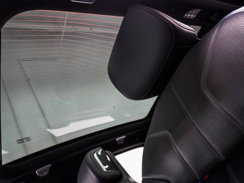 Used 2023 BMW 760i xDrive 760i xDrive w/ Executive Package image 8