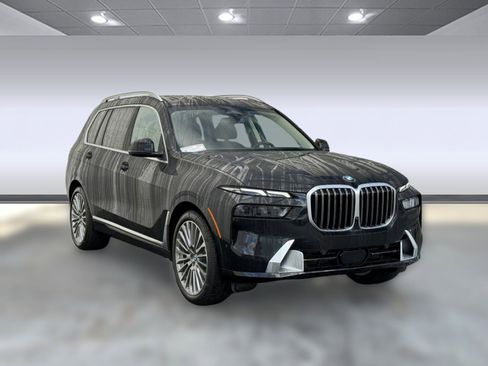 Used 2026 BMW X7 xDrive40i w/ Premium Package image 6