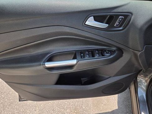 Used 2015 Ford Escape SE AWD/4WD image 12