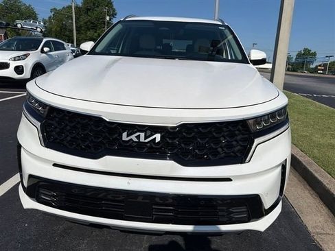 Certified 2023 Kia Sorento EX AWD/4WD image 2