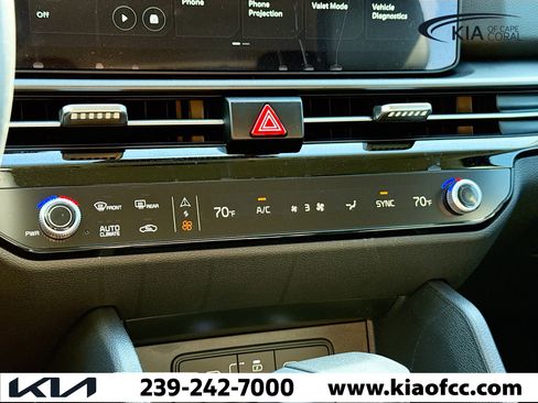 New 2026 Kia Sportage EX image 32