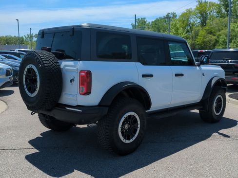 Used 2023 Ford Bronco Black Diamond w/ Sasquatch Package AWD/4WD image 8