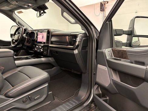 New 2026 Ford F350 Lariat w/ Black Appearance Package image 23