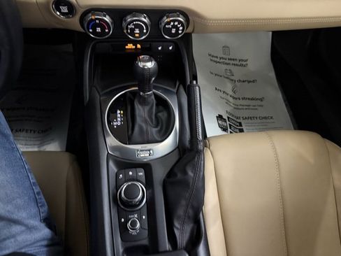 Used 2016 MAZDA MX-5 Miata Grand Touring image 20