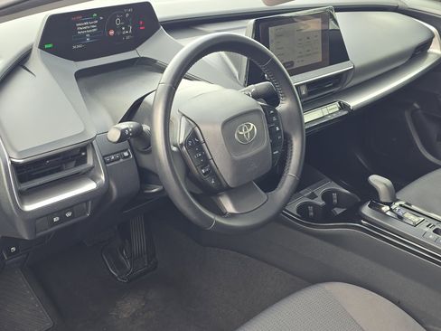 Used 2024 Toyota Prius LE image 14