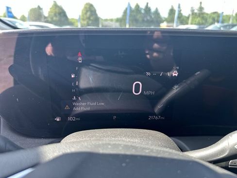 Used 2024 Buick Encore GX Preferred AWD/4WD image 14
