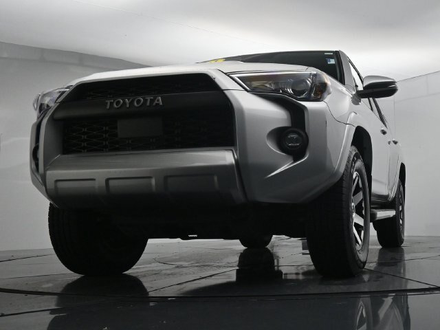 Used 2023 Toyota 4Runner TRD Off-Road Premium w/ Moonroof Package AWD/4WD image 35