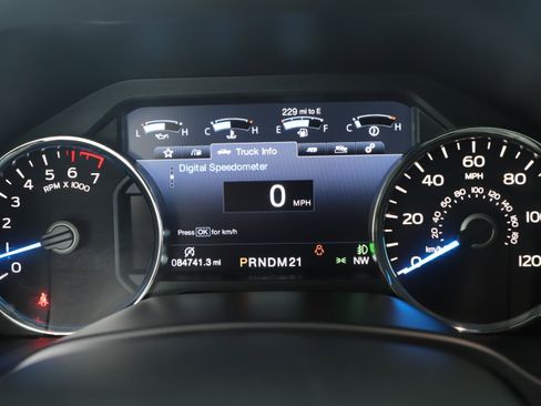 Used 2017 Ford F150 Lariat image 18