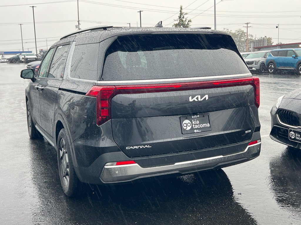 Certified 2025 Kia Carnival SX FWD image 11