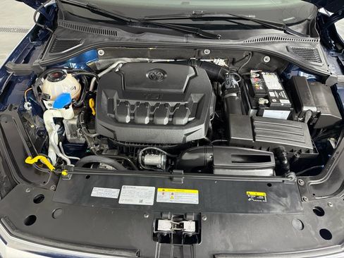Used 2022 Volkswagen Passat 2.0T SE FWD image 26
