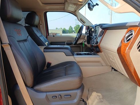 Used 2015 Ford F250 King Ranch w/ FX4 Off-Road Package AWD/4WD image 51