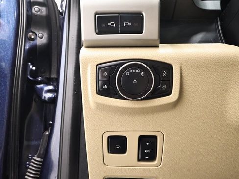 Certified 2019 Ford F350 Lariat w/ Lariat Ultimate Package image 29