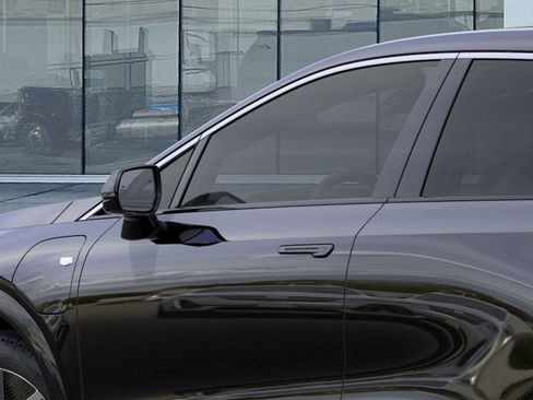 New 2026 Cadillac Optiq Luxury 1 image 12