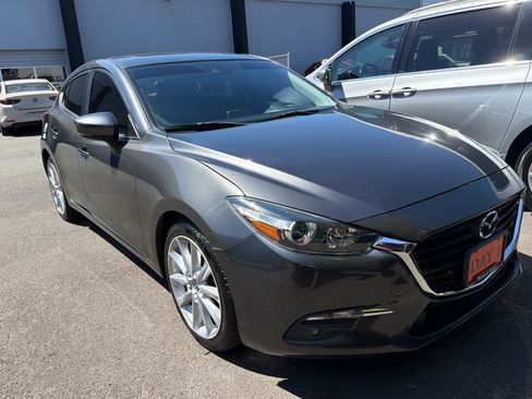 Used 2017 MAZDA MAZDA3 Grand Touring FWD image 2