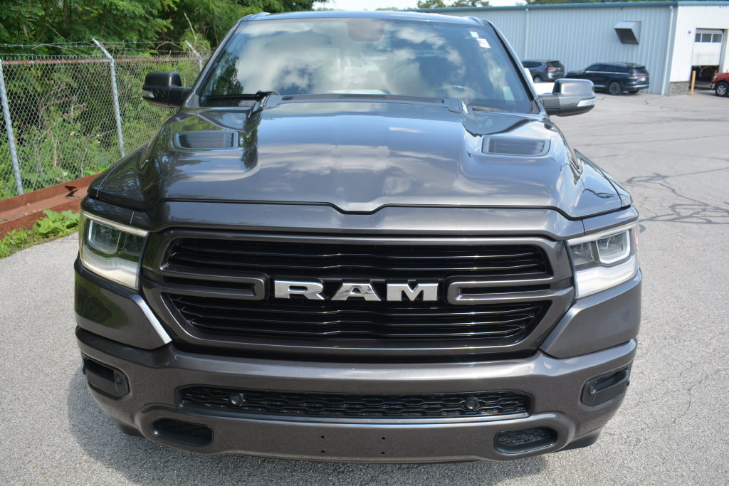 Used 2019 RAM 1500 Laramie w/ Sport Appearance Package AWD/4WD image 2