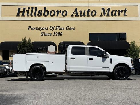 Used 2017 Ford F350 XL w/ Power Equipment Group RWD image 4