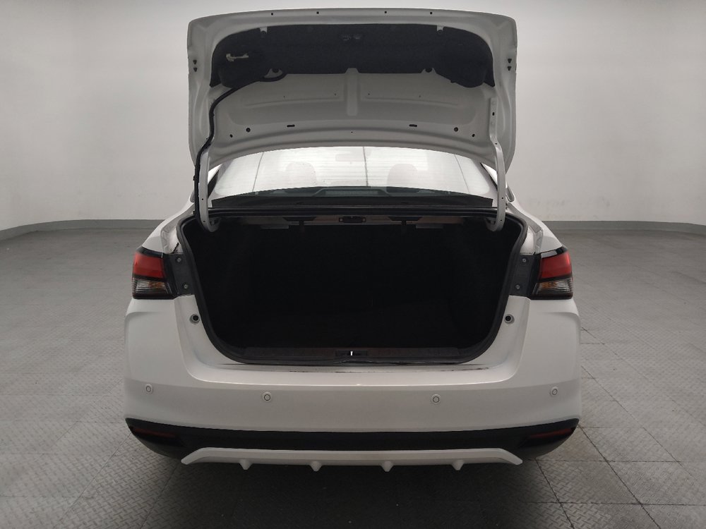 Used 2025 Nissan Versa SR w/ Trunk Package FWD image 29