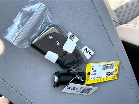 Used 2024 Lexus RX 350 Premium w/ Accessory Package (Z1) FWD image 15