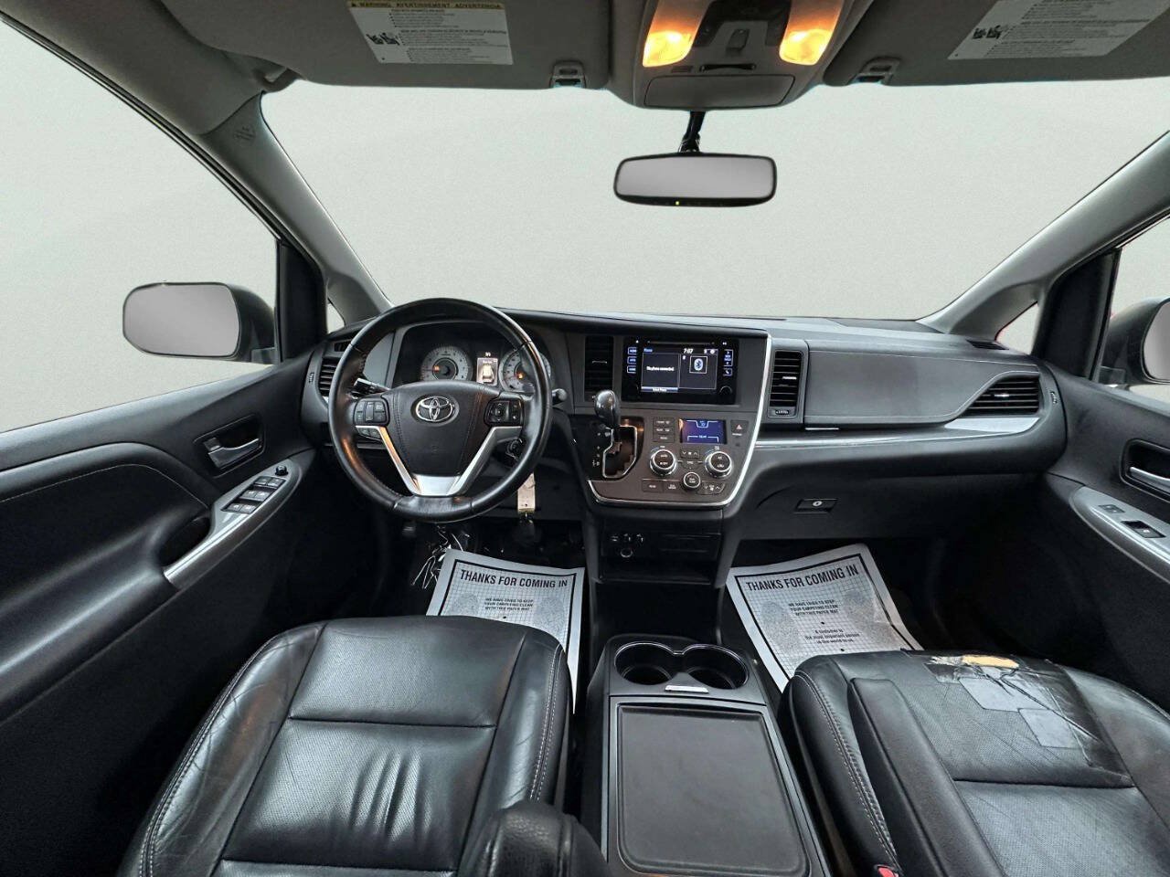 Used 2015 Toyota Sienna SE FWD image 19