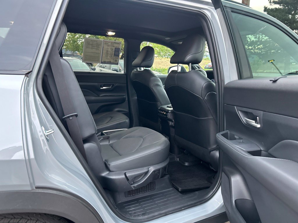 Used 2026 Toyota Grand Highlander AWD Hybrid image 16