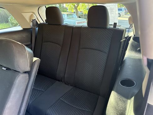 Used 2017 Dodge Journey SE w/ Flexible Seating Group FWD image 19