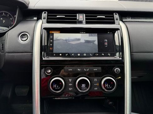 Used 2019 Land Rover Discovery HSE Luxury image 9