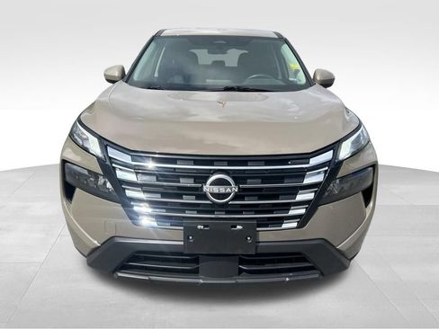 Used 2025 Nissan Rogue SV AWD/4WD image 8
